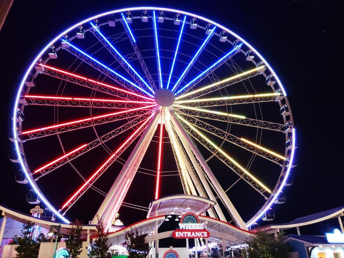 Bear Den, Hot Tub, 1089 Of Free Attraction Tickets For Each Paid Day, Dollywood And More! Sevierville Buitenkant foto