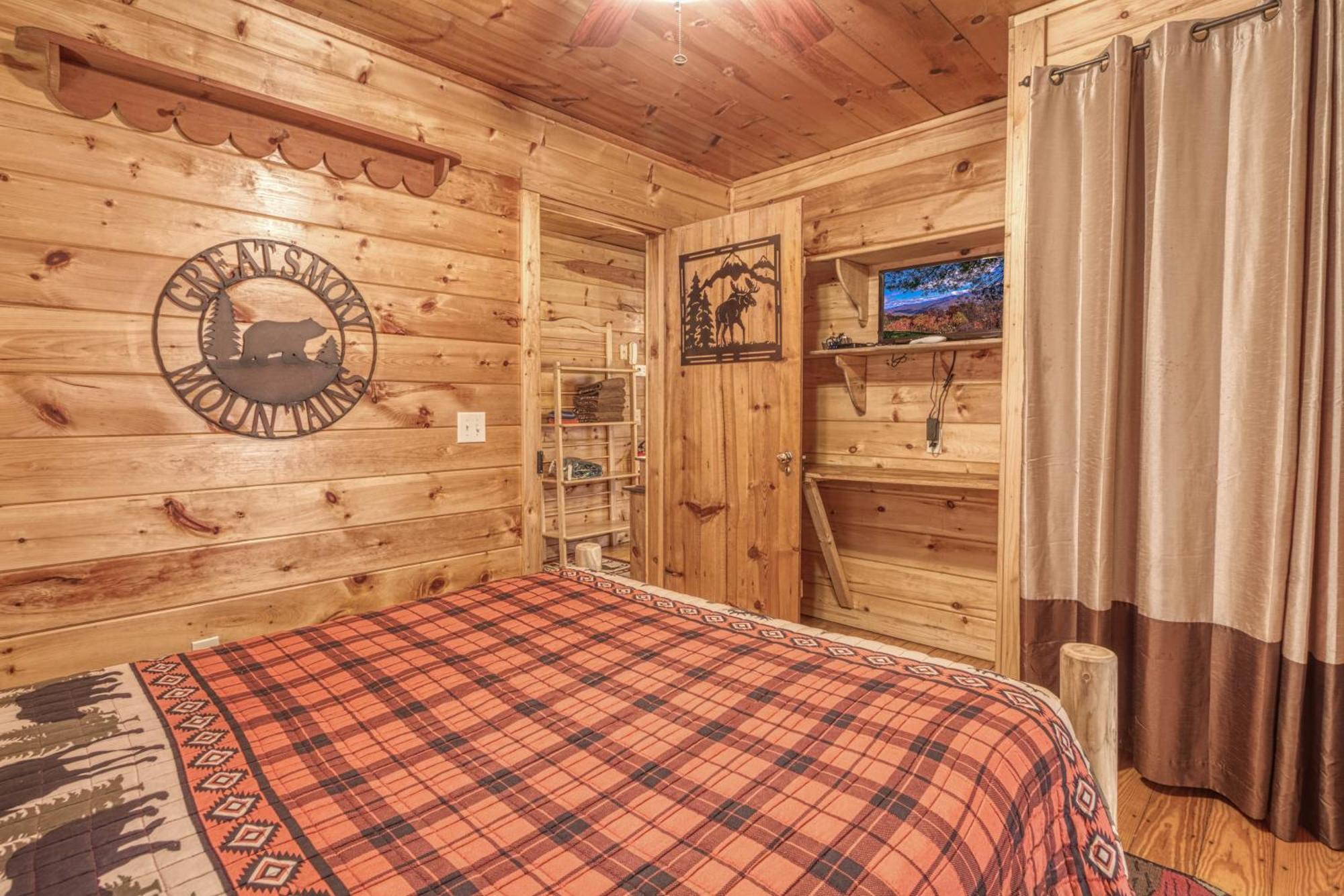 Bear Den, Hot Tub, 1089 Of Free Attraction Tickets For Each Paid Day, Dollywood And More! Sevierville Kamer foto