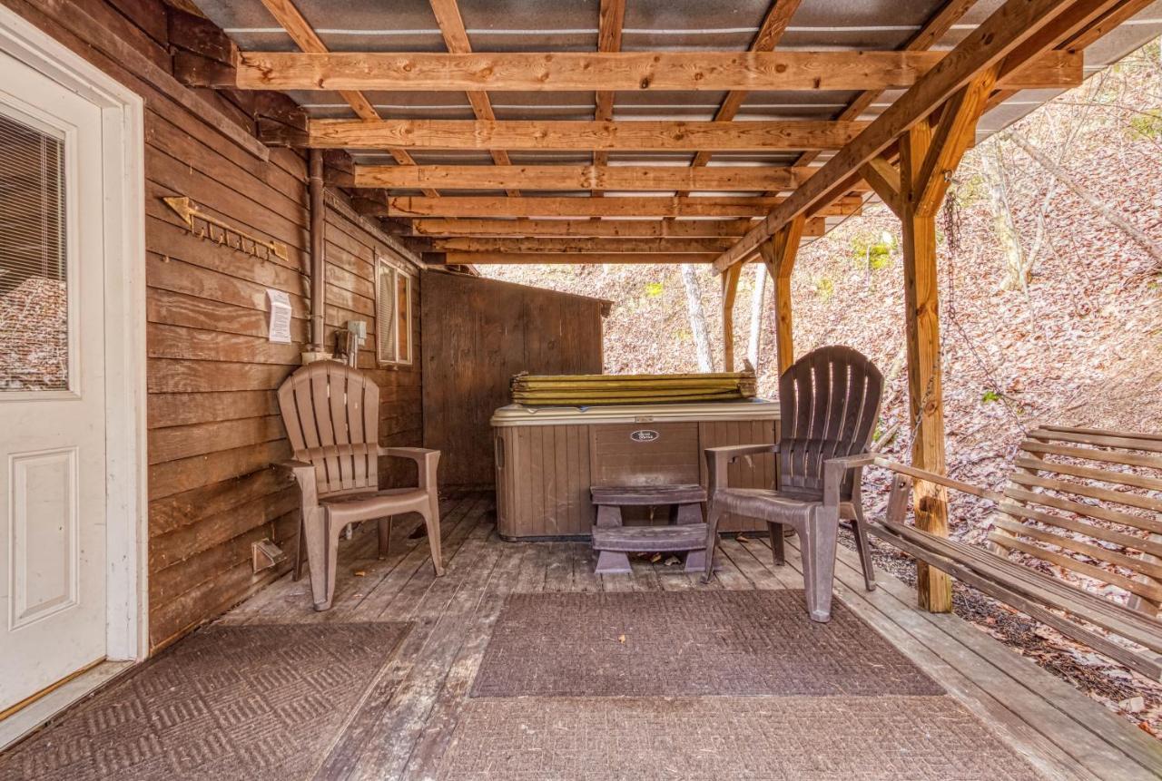 Bear Den, Hot Tub, 1089 Of Free Attraction Tickets For Each Paid Day, Dollywood And More! Sevierville Buitenkant foto